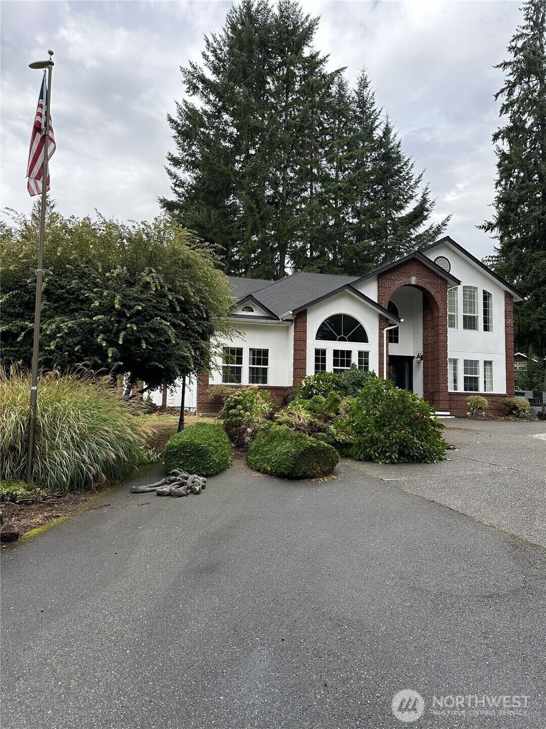 Property Photo:  17046 NE 195th Street  WA 98072 