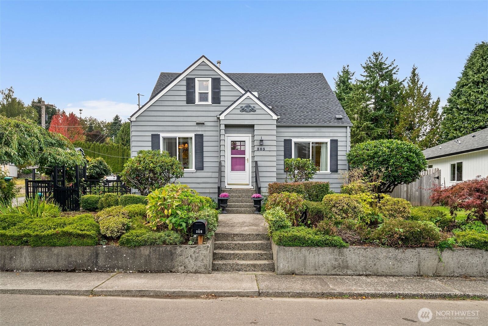 Property Photo: 303 N 6th Avenue SW WA 98512