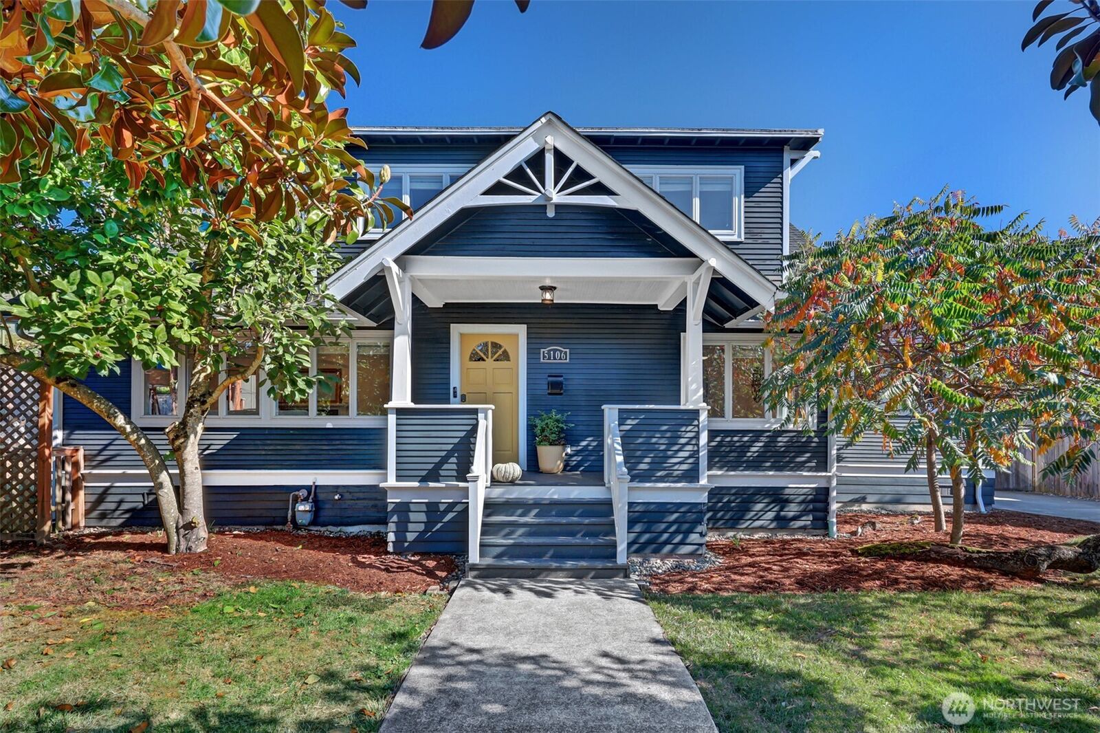 Property Photo:  5106  51st Avenue S  WA 98118