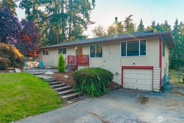 Property Photo:  9706  72nd Avenue Ct E  WA 98373