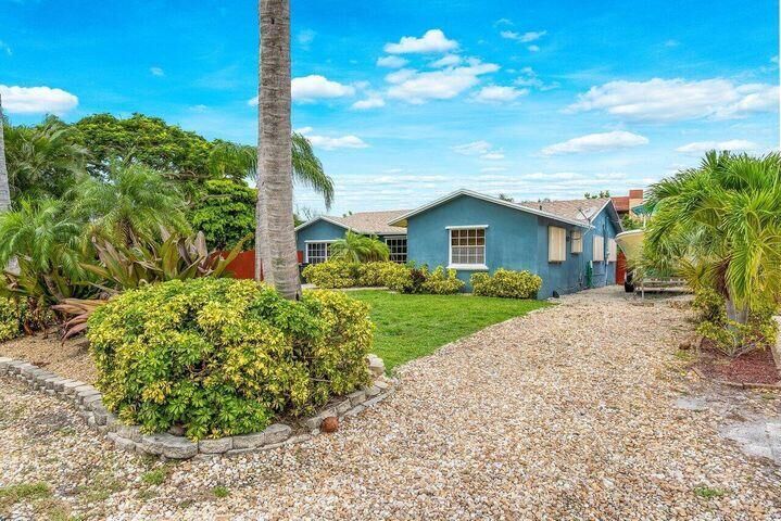 Property Photo: 803 Mallard Drive FL 33444