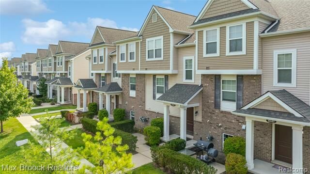 Property Photo: 4636 Bradley Circle 12 MI 48085