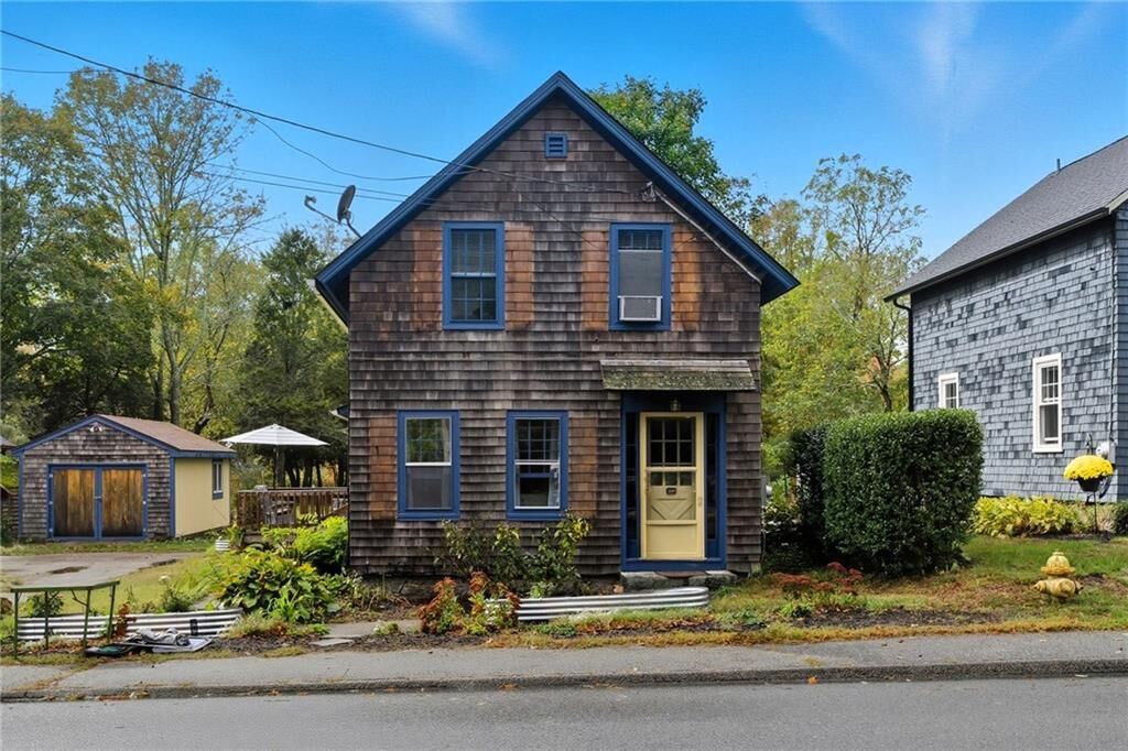 Property Photo: 128 North Road RI 02879