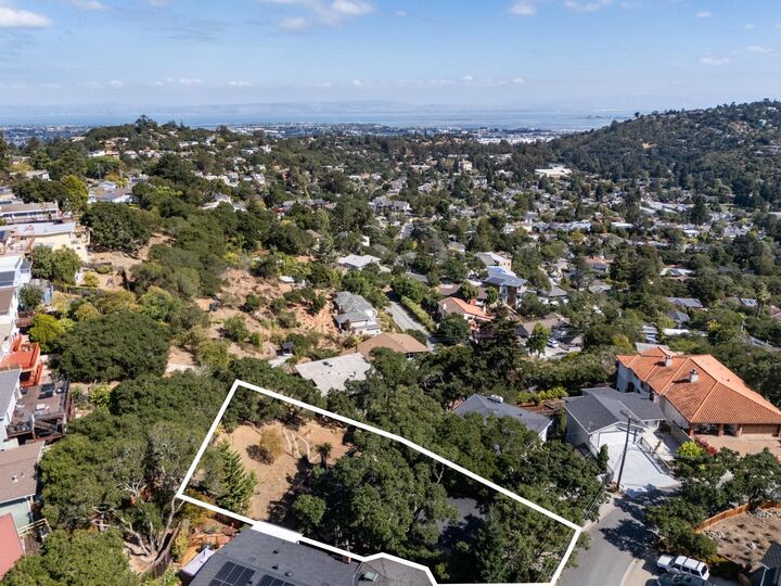 Property Photo: 2652 Ponce Avenue CA 94002