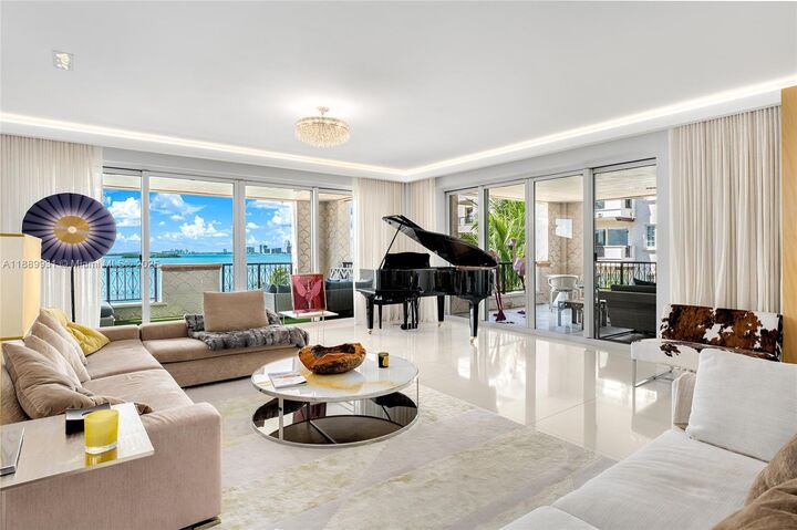 Property Photo:  5134 Fisher Island Dr 5134  FL 33109 