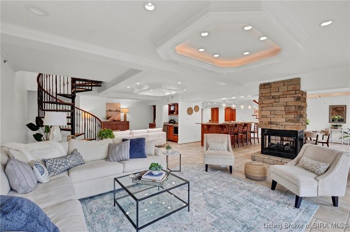 Property Photo: 606 W Riverside Drive IN 47130