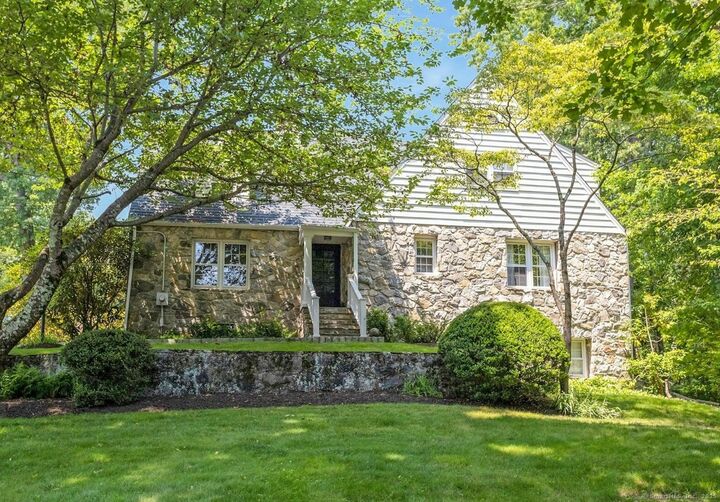 20 Indian Spring Road  Norwalk CT 06853 photo