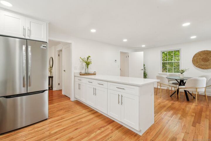 Property Photo: 74 Glen Parkway CT 06517