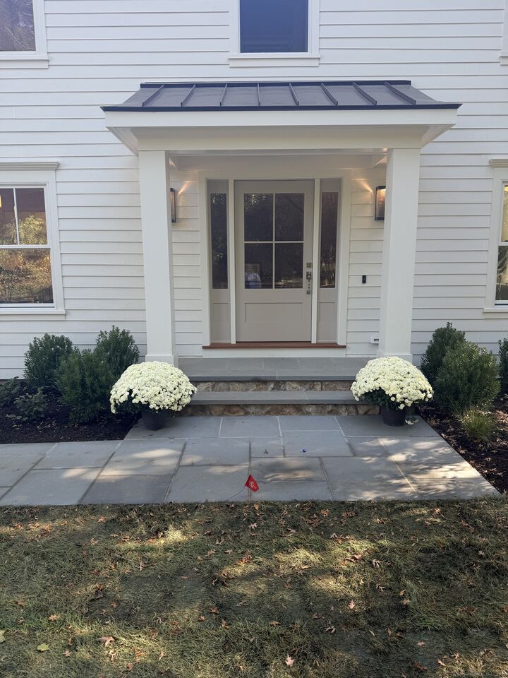 Property Photo:  3 Hickory Hill Road  CT 06880 