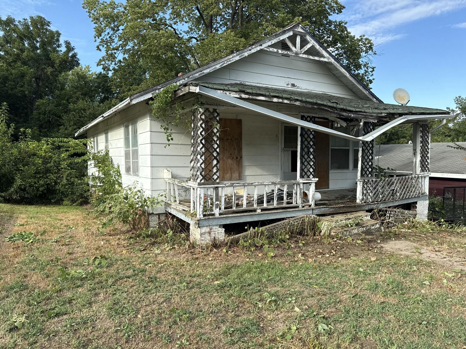 Property Photo:  307 E Benton Street  MO 64633 