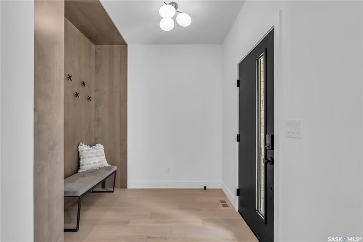Property Photo: 1121 13th Street E SK S7H 0C1