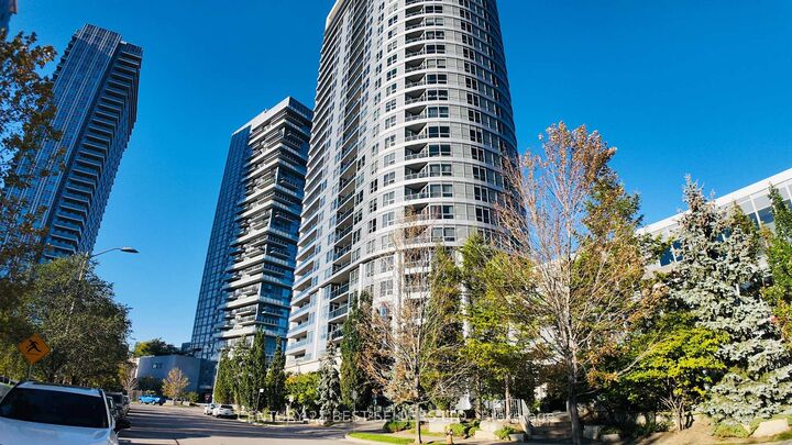 Property Photo:  151 Village Green Square 2507  ON M1S 0K5 