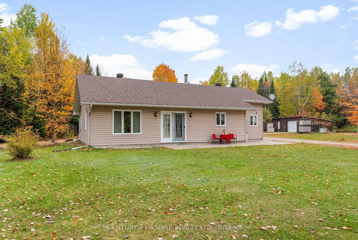 Property Photo:  33 Micks Road  ON K0J 1L0 