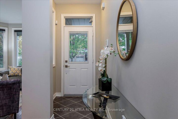 Photo de la propriété: 140 Stave Crescent ON L4C 0S9