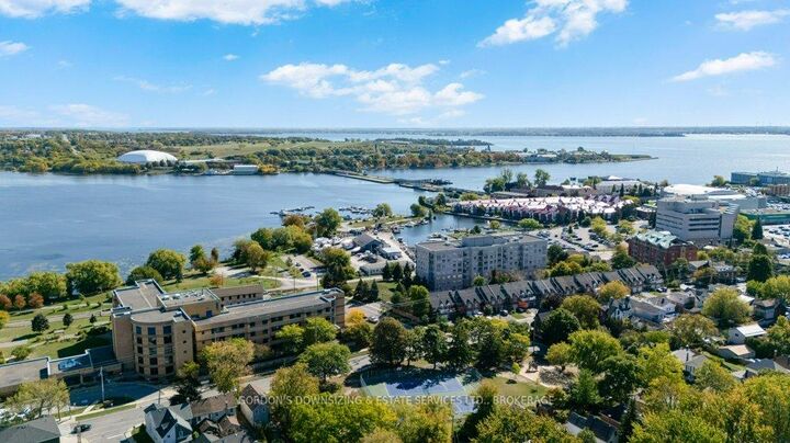 Property Photo: 350 Wellington Street 410 ON K7K 7J7