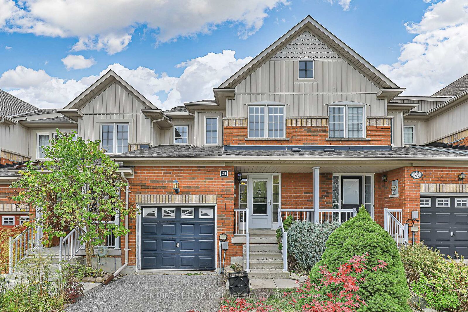 Property Photo:  21 Lilly McKeowan Crescent  ON L0G 1M0 