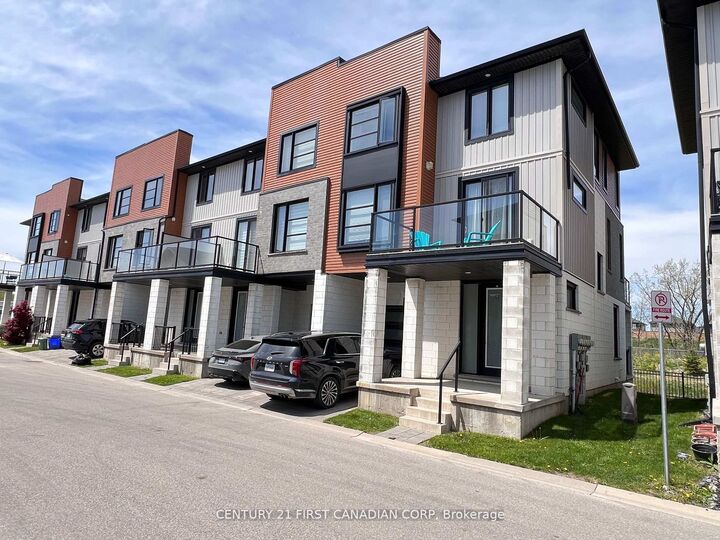 Property Photo: 962 West Village Square ON N6H 0J7