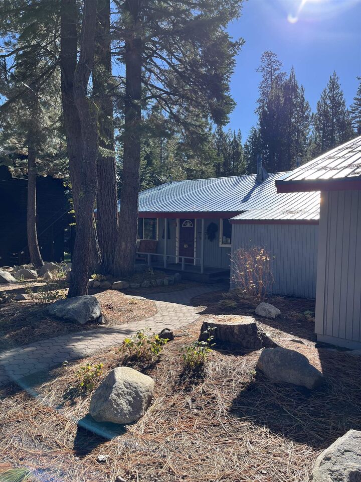 925 Woodside Drive  Homewood CA 96141-1334 photo
