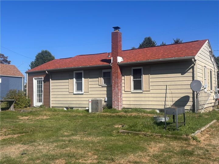Property Photo:  311 15th Ave  PA 15010 