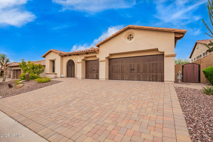 Property Photo:  8034 E Sugarloaf Circle  AZ 85207 