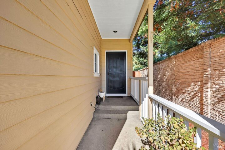 Property Photo:  111 Mark West Commons Circle  CA 95403 