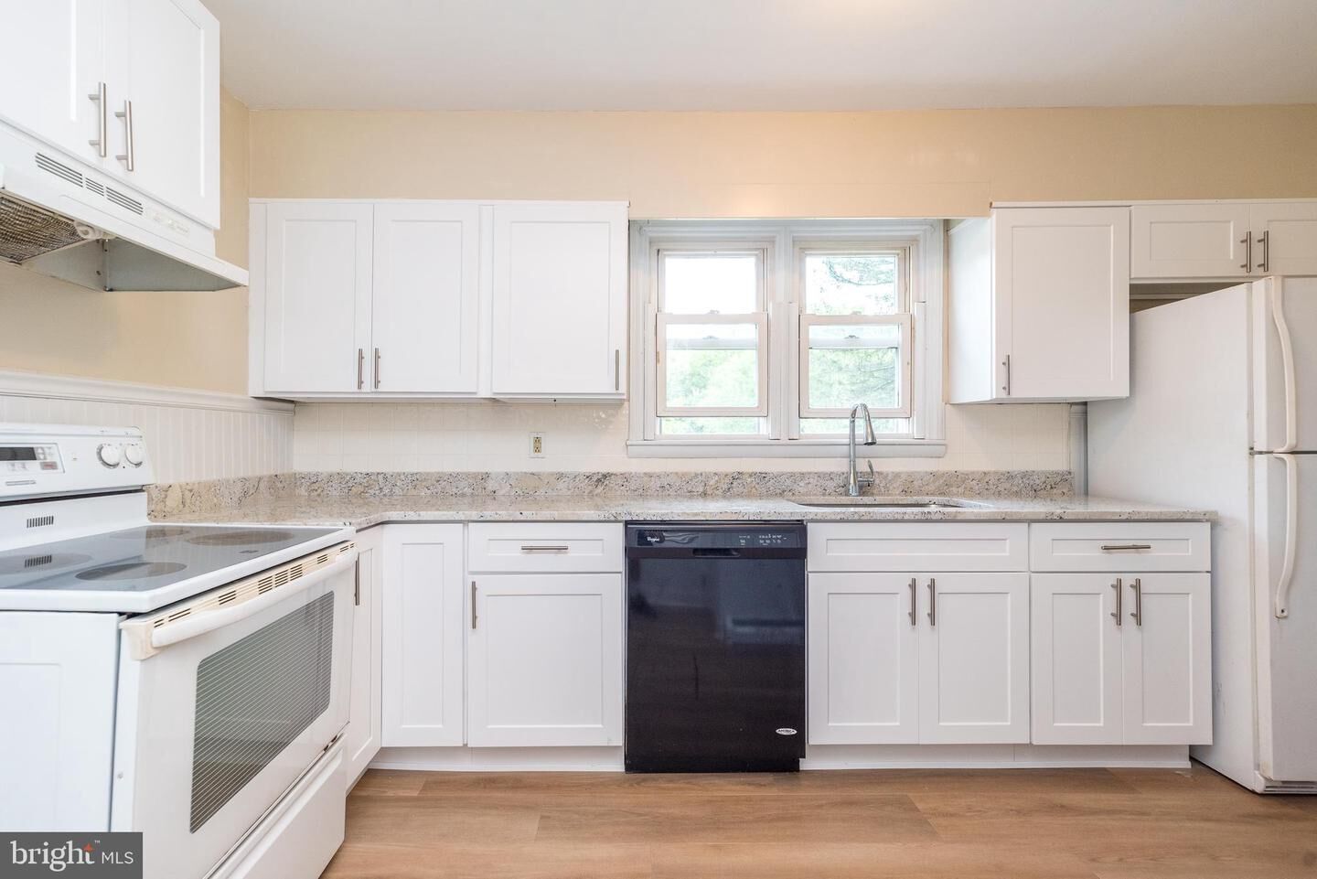 Property Photo: 6692 N Main Street PA 18036