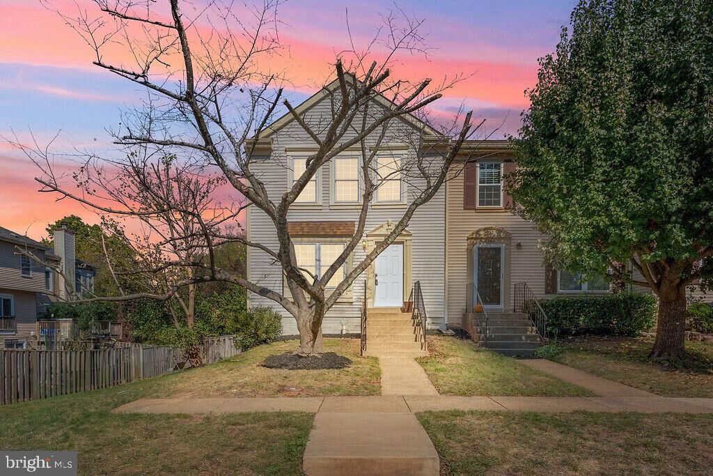 Property Photo: 6688 Comanche Court VA 20169