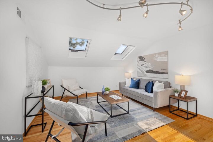 Property Photo: 1930 New Hampshire Avenue NW 51 DC 20009