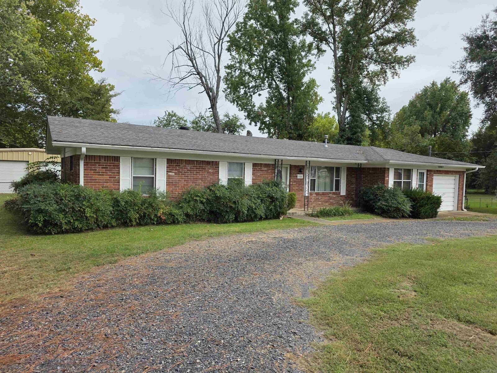 Property Photo: 1100 Reine Street AR 71953