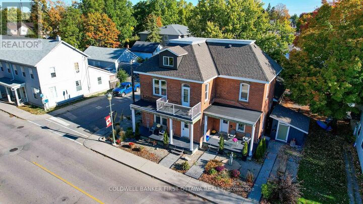 Property Photo: 267 Bridge Street ON K7C 3H3