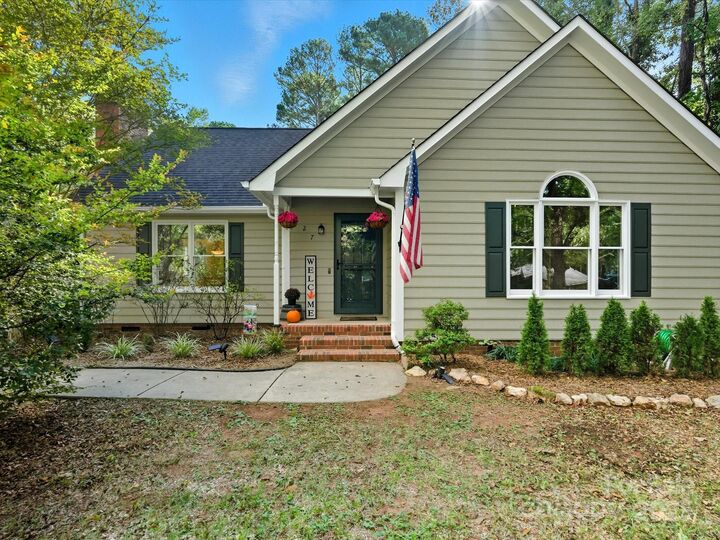 Property Photo: 327 Rehobeth Road NC 28173
