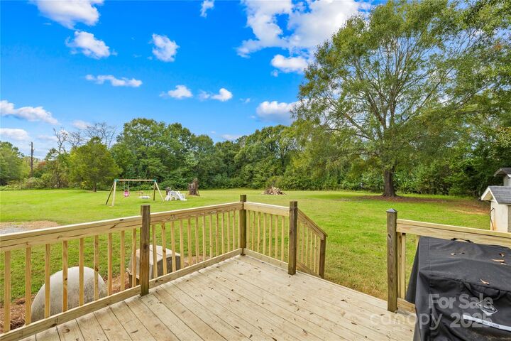 Property Photo: 1214 Maple Springs Ch Road NC 28152