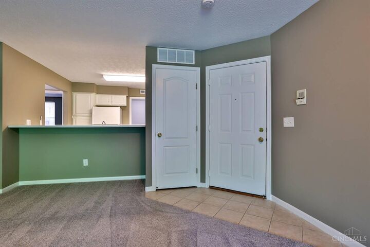 Property Photo: 715 Castlegate Lane OH 45231
