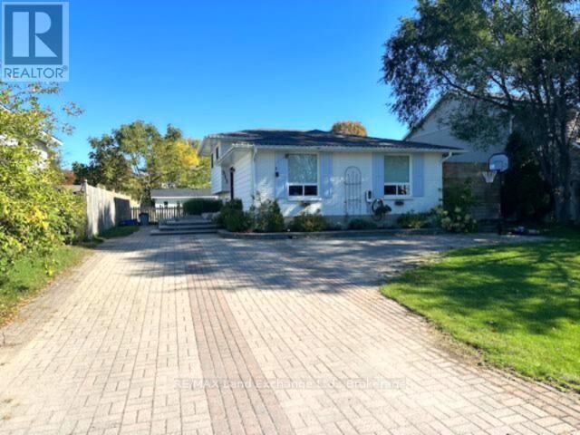 Property Photo:  511 Wales Drive #2  ON N0H 2C1