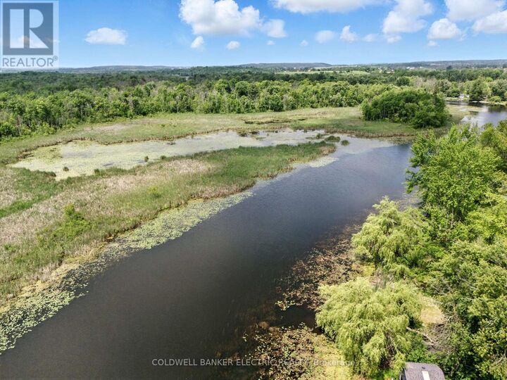 Photo de la propriété:  251 River Road  ON K0L 1L0 