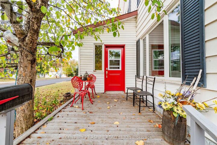 Property Photo: 535 McGee Street ON K8A 6E3