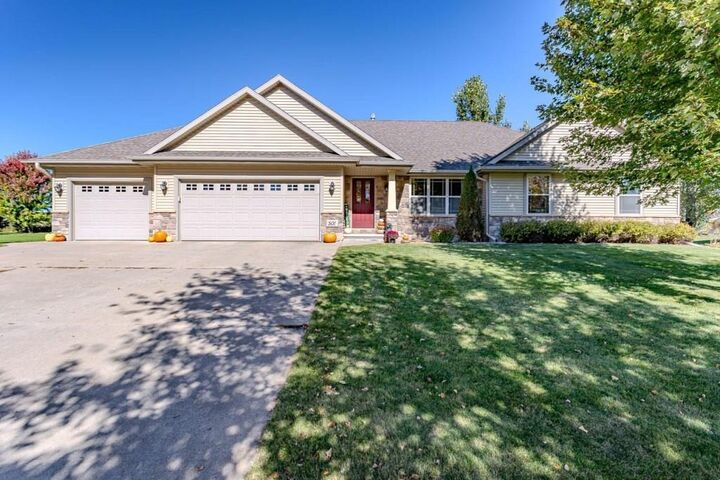 Property Photo: 501 Aspen Grove Lane WI 54403