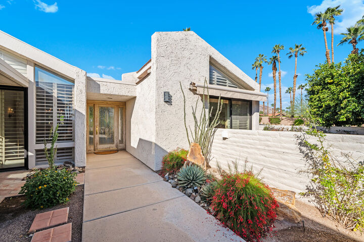 Property Photo: 73407 Nettle Court CA 92260