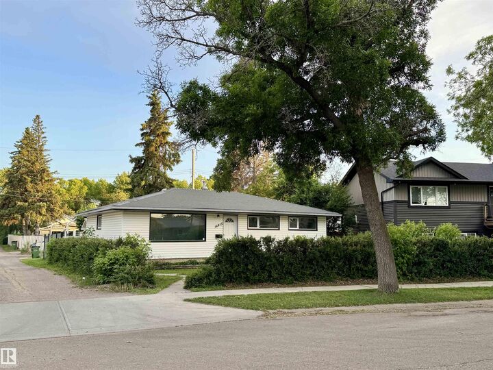 Property Photo: 16415 106 Avenue NW AB T5P 0X1