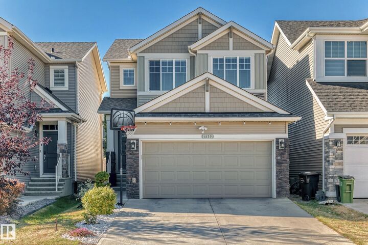 17112 64 Street NW  Edmonton AB T5Y 3P9 photo