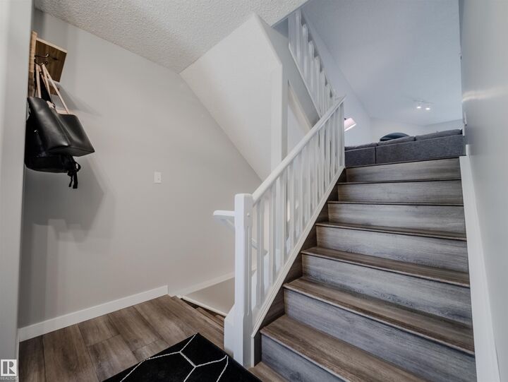 Property Photo: 64 Blackburn SW 18 AB T6W 1C1