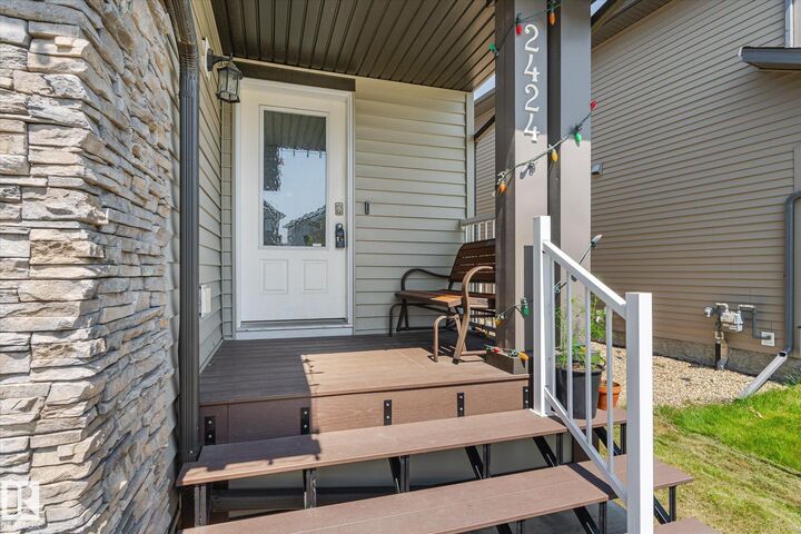 Property Photo: 2424 19A Avenue NW AB T6T 2C9