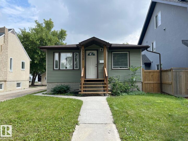 9239 92 Street NW  Edmonton AB T6C 3R4 photo