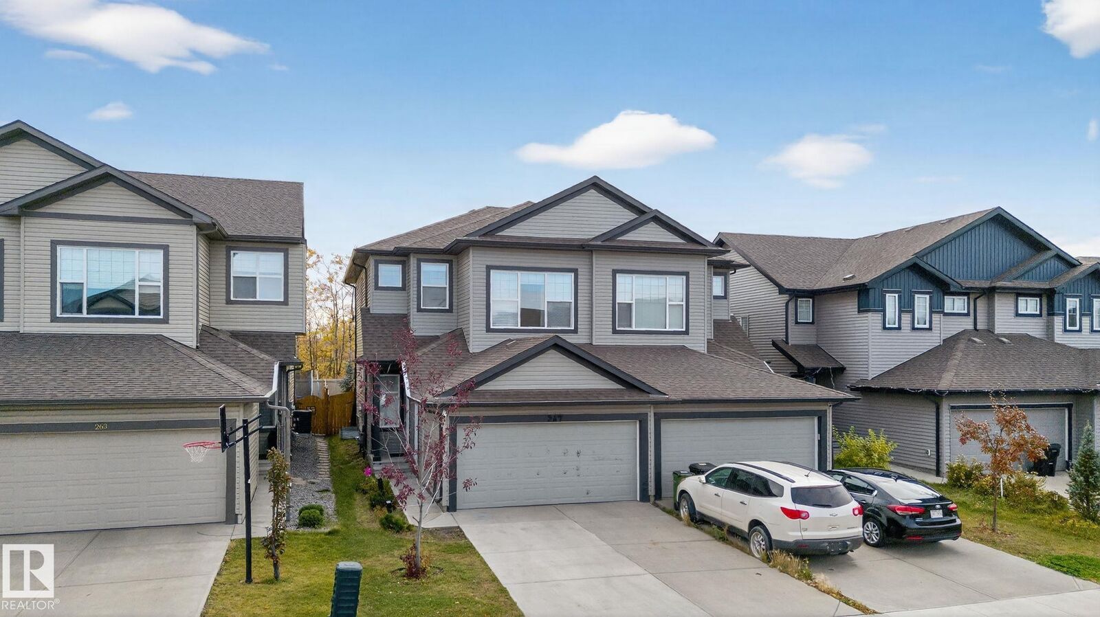 Property Photo: 267 39 Ave NW AB T6T 2K2