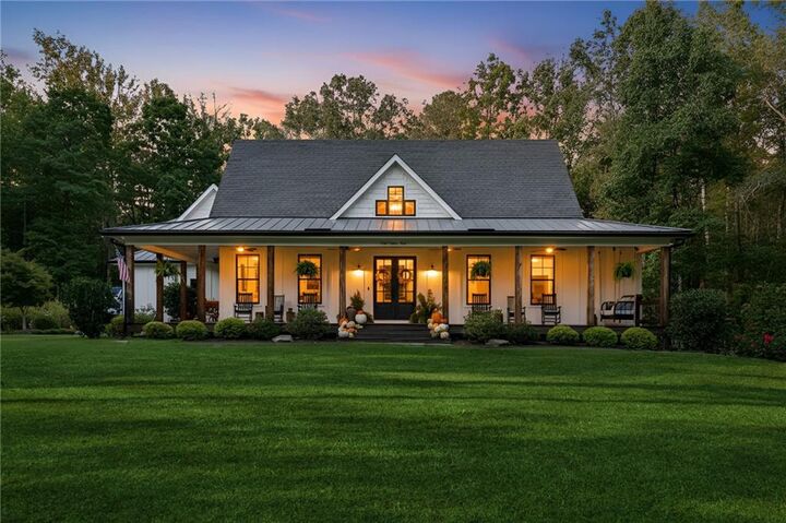 Property Photo: 949 Freehome Road GA 30115