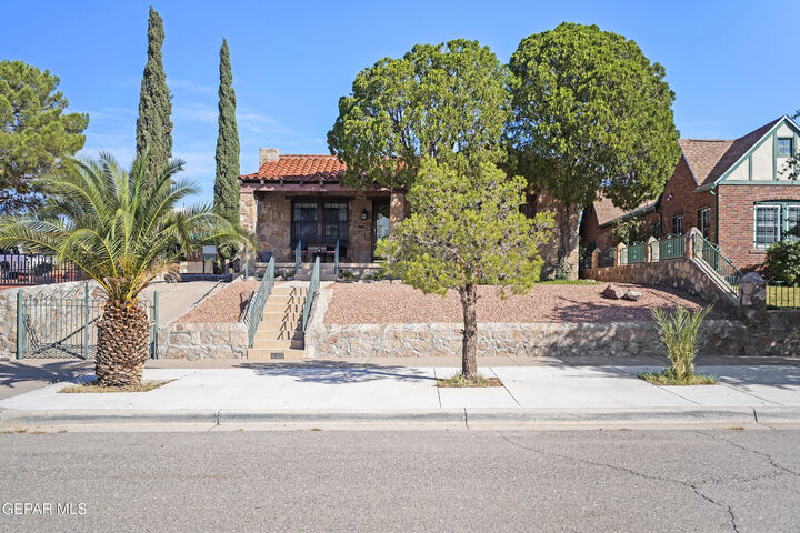Property Photo:  4327 Chester Avenue  TX 79903 