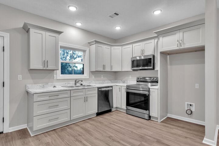 Property Photo: 63 Clay St MS 39773