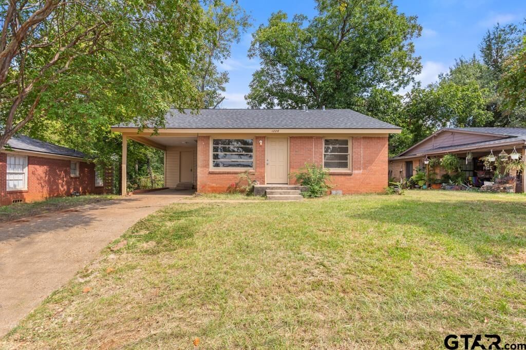 Property Photo:  1226 S Fleishel  TX 75701 