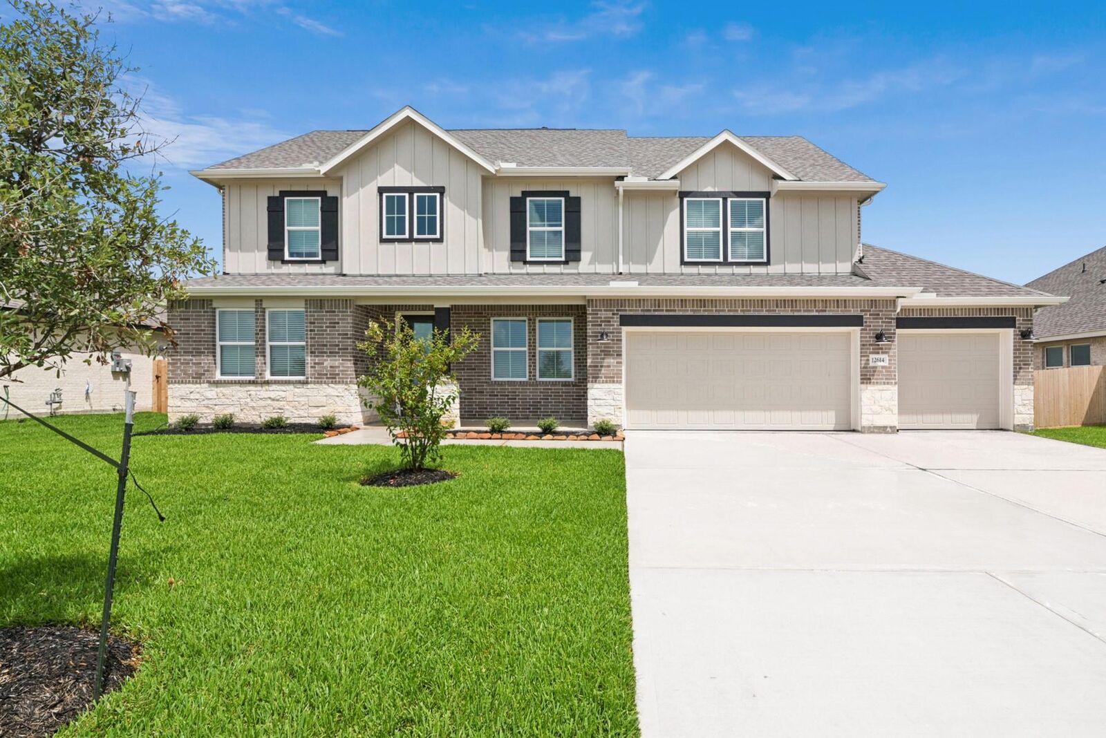 Property Photo: 12614 Old Fashion Circle TX 77535