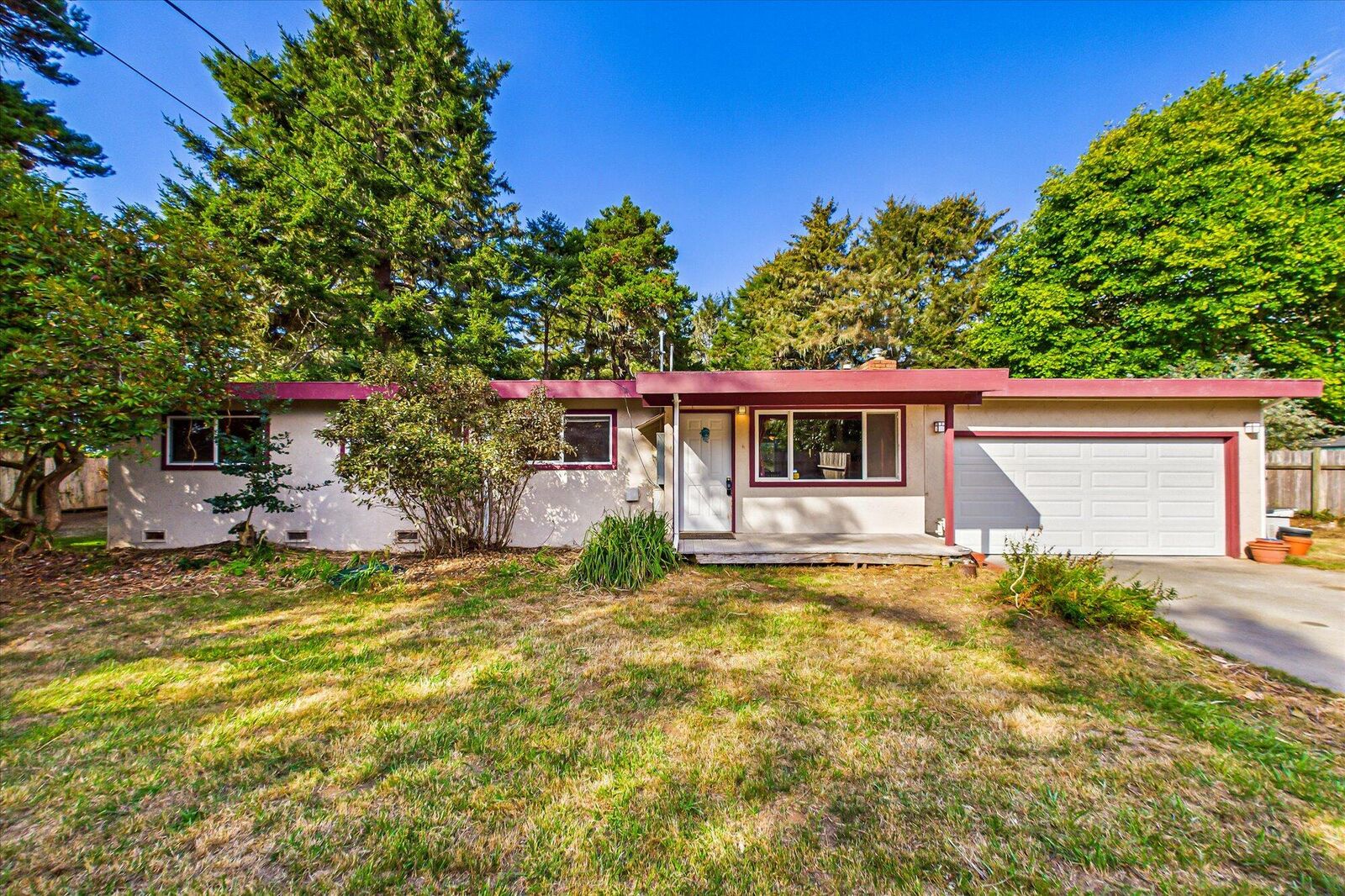 Property Photo:  755 Eucalyptus Road  CA 95519 